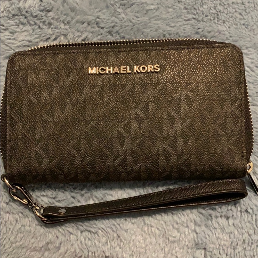 Brand new MK wallet